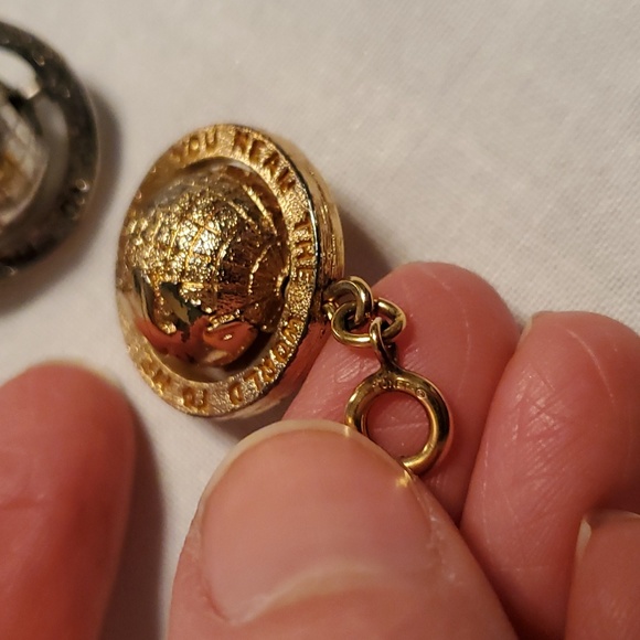 Vintage Monet spinning world charms - Picture 4 of 13